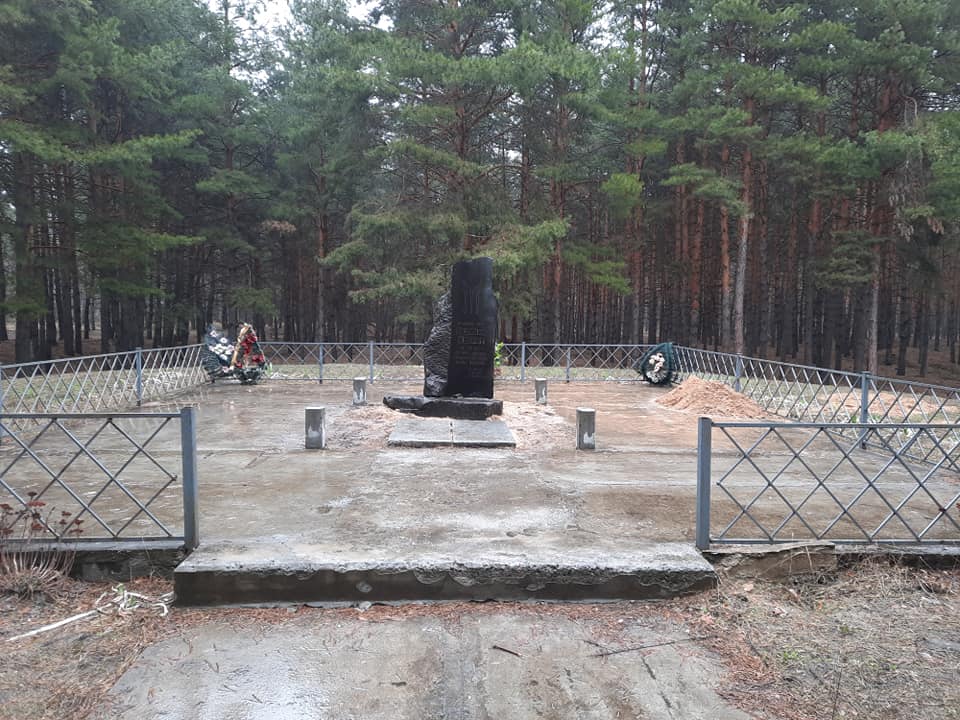 ПАМЯТНИК ХАНУ КУБРАТУ УСТАНОВИЛИ НА МЕСТО