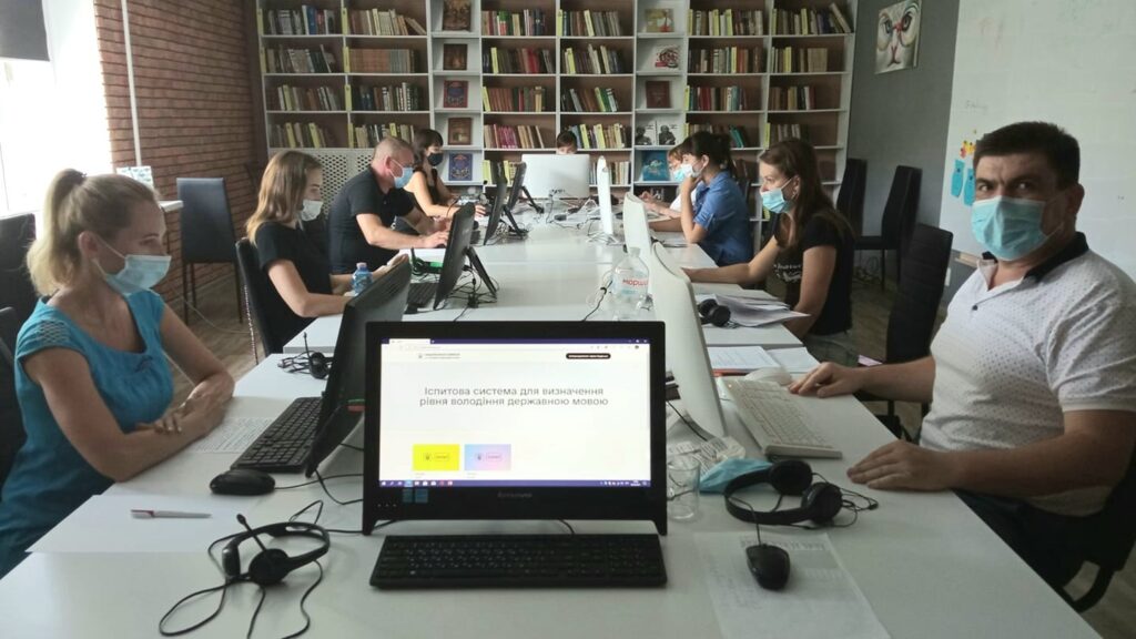 В АРЦИЗІ ВІДКРИВСЯ ПЕРШИЙ В ОДЕСЬКІЙ ОБЛАСТІ ПУНКТ ДЛЯ ЗДАЧІ ДЕРЖАВНОЇ МОВИ