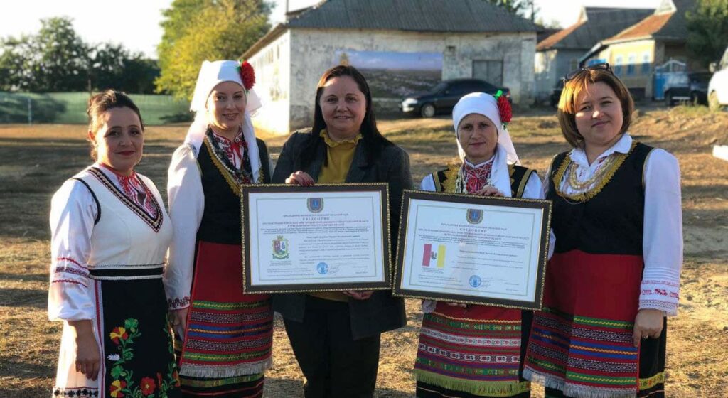 В ДВУХ СЕЛАХ ГОРОДНЕНСКОЙ ГРОМАДЫ УТВЕРЖДЕНА ОФИЦИАЛЬНАЯ СИМВОЛИКА