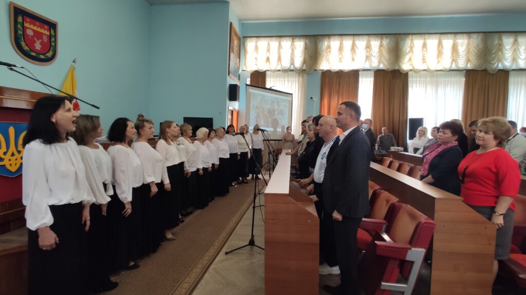 ПРАЗДНИК ПРОДОЛЖАЕТСЯ: В БОЛГРАДЕ ГОРСОВЕТ ВРУЧИЛ ЖИТЕЛЯМ ГРОМАДЫ ПОЧЕТНЫЕ ЗНАКИ И ГРАМОТЫ (видео)