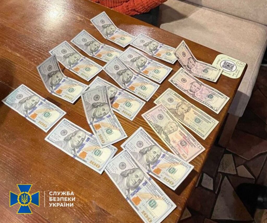 РАСКРЫТА КОРРУПЦИОННАЯ СХЕМА РАСТОРМАЖИВАНИЯ АВТО НА ОДЕССКОЙ ТАМОЖНЕ