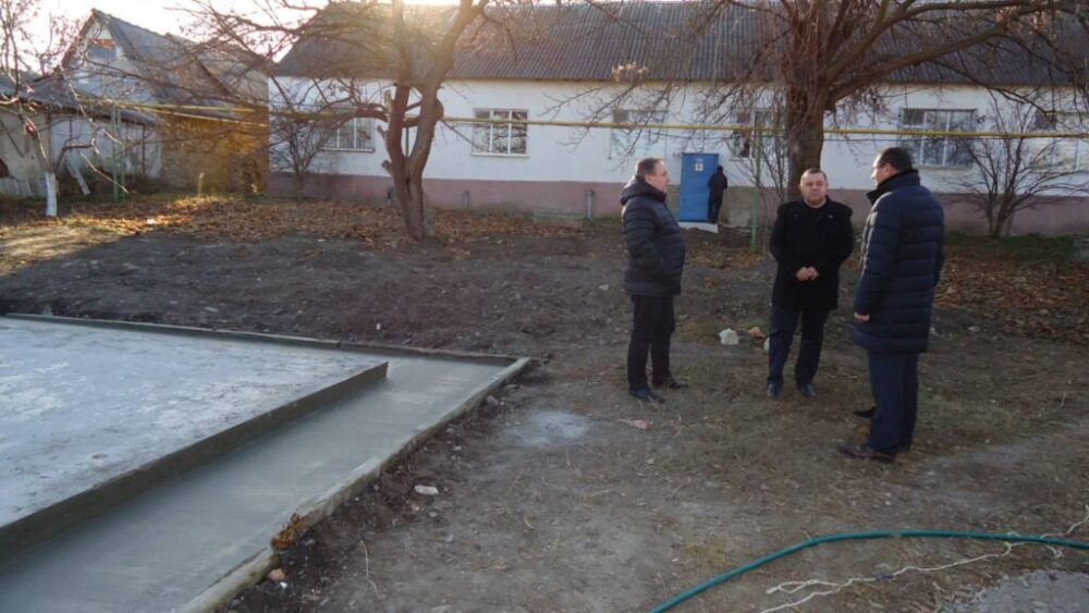 В ТАРУТИНСКОЙ БОЛЬНИЦЕ БОЛГРАДСКОГО РАЙОНА УСТАНОВЯТ КРИОЦИЛИНДР И КИСЛОРОДНУЮ СТАНЦИЮ