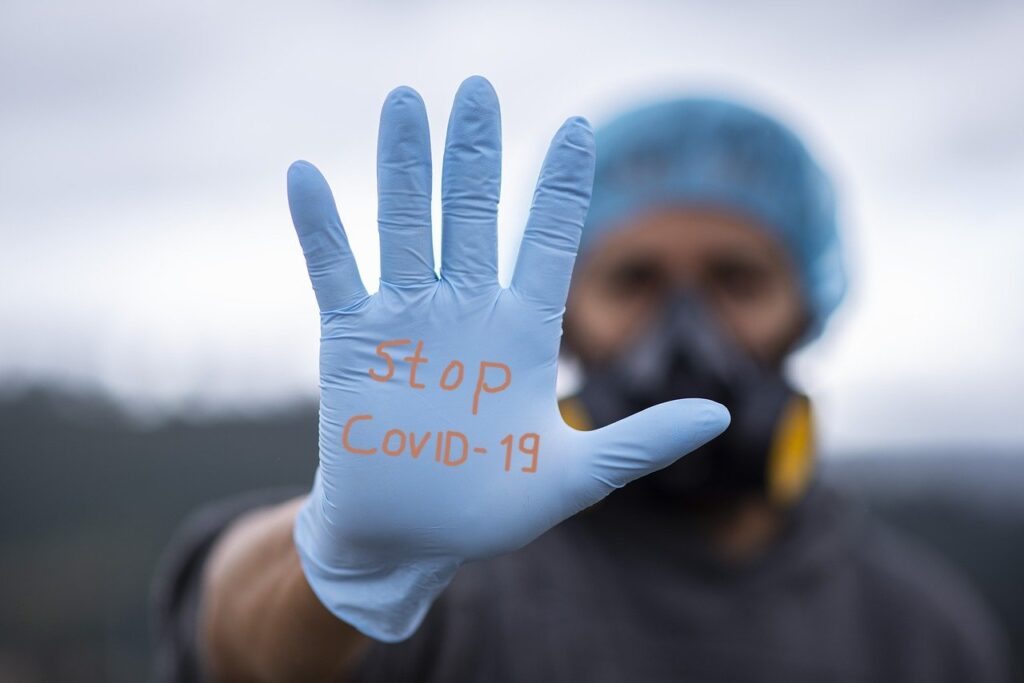 В УКРАИНЕ БОЛЕЕ 32 000 НОВЫХ СЛУЧАЕВ COVID-19 ЗА СУТКИ