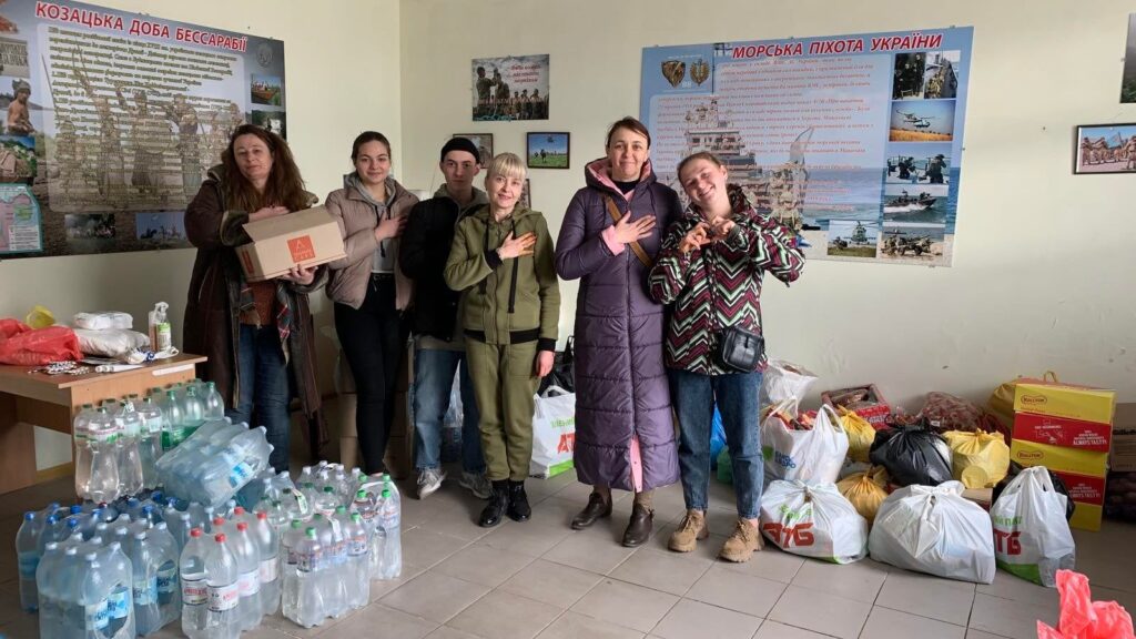 ВМЕСТЕ МЫ СИЛА: В БОЛГРАДЕ ВОЛОНТЕРЫ СОБРАЛИ ПОМОЩЬ ДЛЯ ВОЕННОСЛУЖАЩИХ