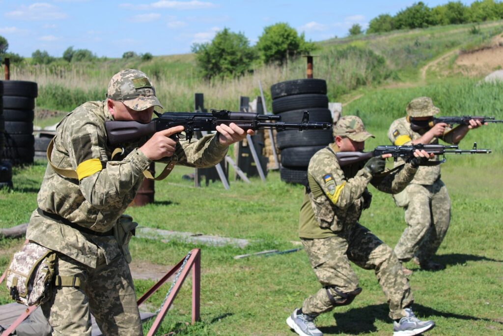 ЗЕЛЕНСКИЙ ПОДПИСАЛ ЗАКОН О ВОЗМОЖНОСТИ ПЕРЕБРОСКИ ТЕРОБОРОНЫ В ЗОНУ БОЕВЫХ ДЕЙСТВИЙ