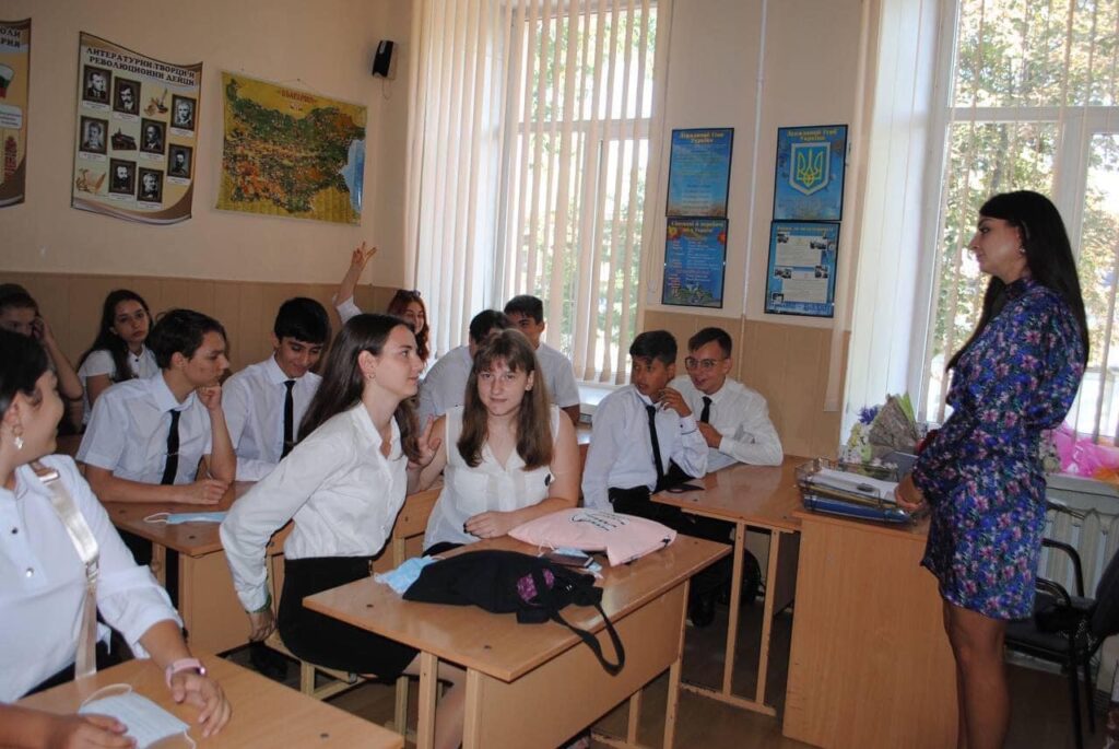 АБИТУРИЕНТЫ ОДЕССКОЙ ОБЛАСТИ ВЫБИРАЮТ ВУЗЫ  БОЛГАРИИ: СРЕДИ ЖЕЛАЮЩИХ ВСЕ БОЛЬШЕ ВЫПУСКНИКОВ БОЛГРАДСКОГО РАЙОНА
