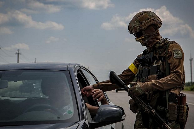 В УКРАЇНІ ДОЗВОЛИЛИ ПРЕДСТАВНИКАМ БІЗНЕСУ ВИЇЖДЖАТИ ЗА КОРДОН