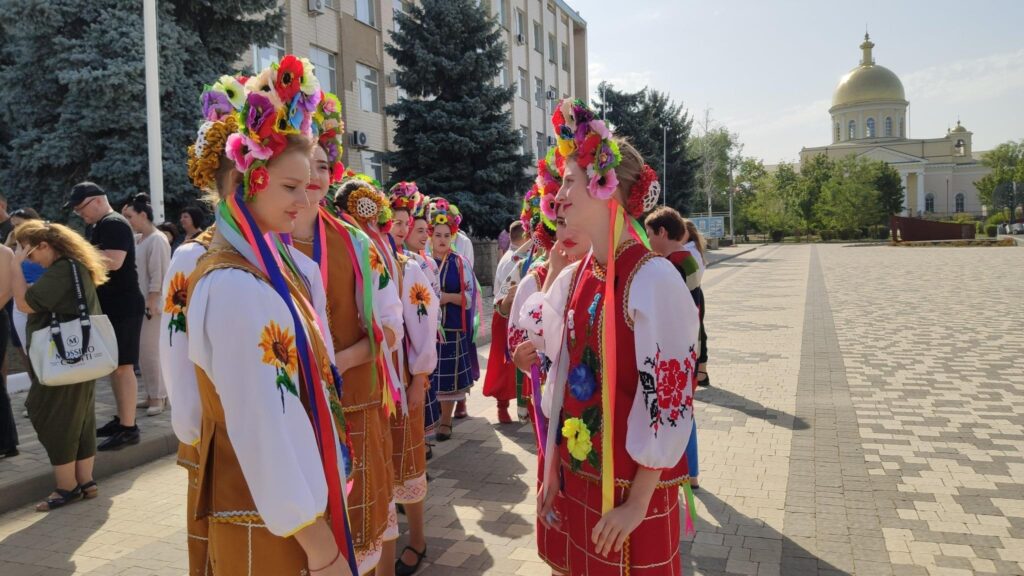 ЯК ІНТЕГРУВАТИ ПЕРЕСЕЛЕНЦІВ У КУЛЬТУРНИЙ ПРОСТІР ВАШОЇ ГРОМАДИ – ІНФОГРАФІКА