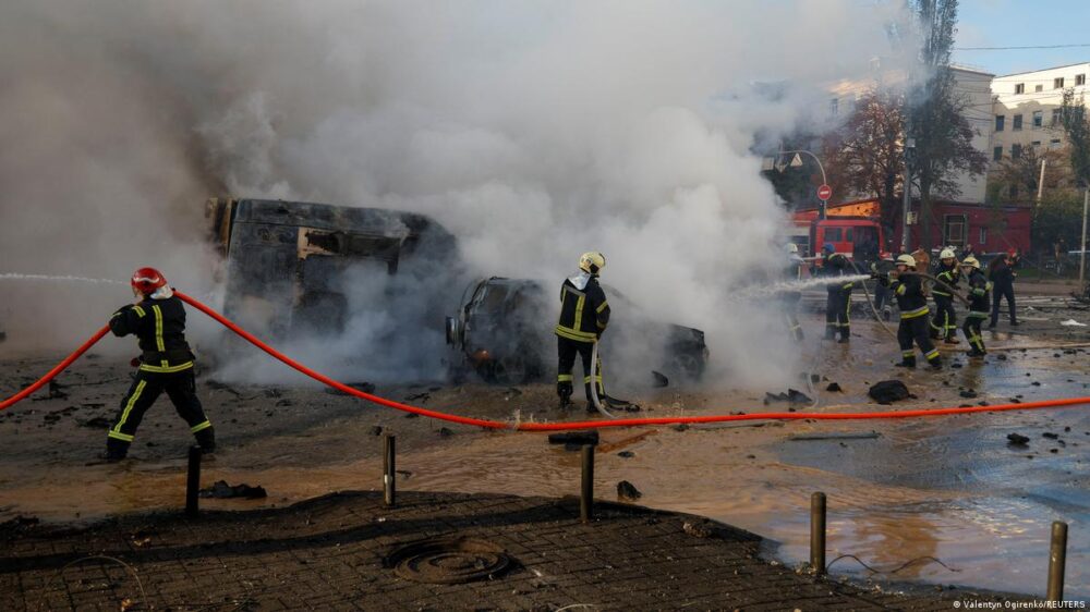 БОМБАРДУВАННЯ ІНФРАСТРУКТУРИ ЗБІЛЬШИЛИ ДОНАТИ НА ЗСУ МАЙЖЕ УДВІЧІ ЗА МІСЯЦЬ