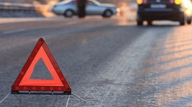 ДТП В СЕЛІ КРИНИЧНЕ ОБІЙШЛАСЯ ВИНУВАТЦЮ В МАЙЖЕ ТИСЯЧУ ДОЛАРІВ ШТРАФУ