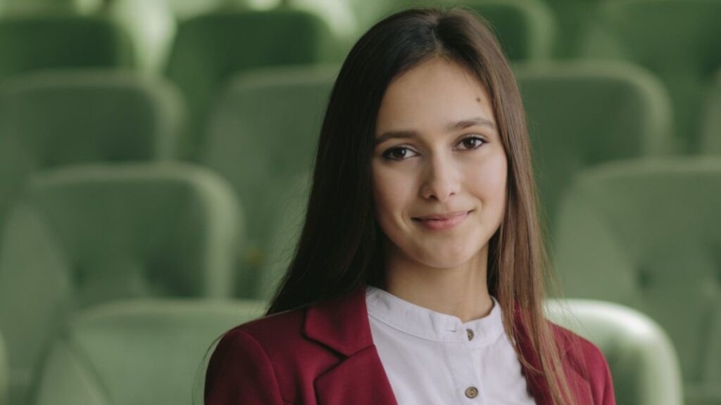 ЯК ВІЙНА ВПЛИНУЛА НЕ ЛИШЕ НА СТУДЕНТСЬКЕ ЖИТТЯ, А Й НА ВИБІР ПРОФЕСІЇ: ДОСВІД СТУДЕНТКИ З БОЛГРАДСЬКОГО РАЙОНУ