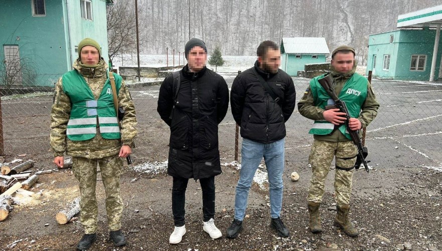 ЧОЛОВІКІВ З ОДЕЩИНИ ЗАТРИМАЛИ З ДИТЯЧИМИ КРУГАМИ ДЛЯ ПЛАВАННЯ: ХОТІЛИ ДОПЛИСТИ ДО РУМУНІЇ