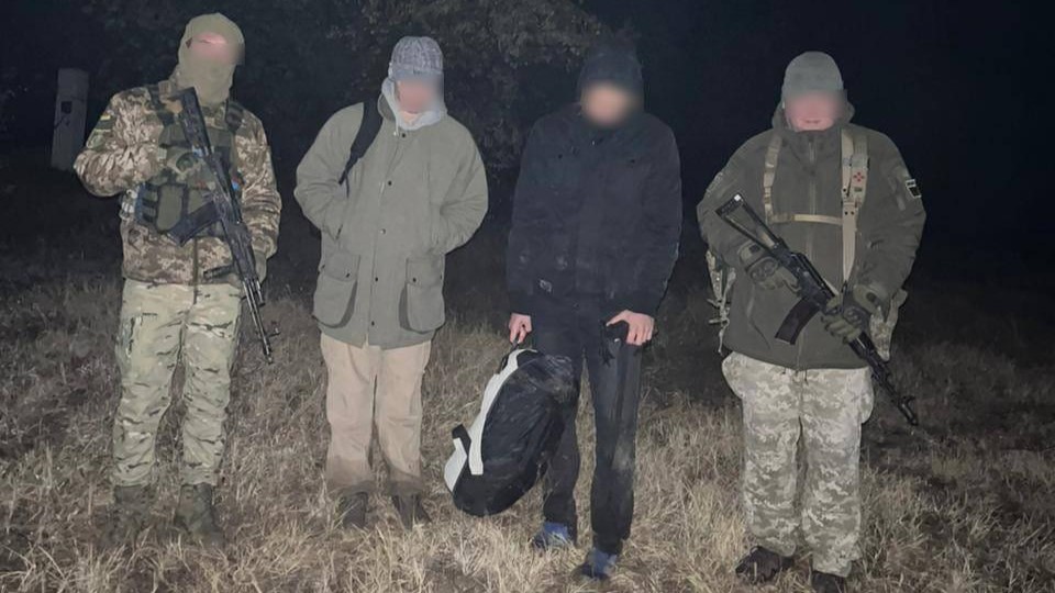 МЕШКАНЦІ БОЛГРАДСЬКОГО РАЙОНУ ВІДПОВІДАТИМУТЬ ПЕРЕД СУДОМ ЗА ОРГАНІЗАЦІЮ КАНАЛУ НЕЗАКОННОГО ПЕРЕПРАВЛЯННЯ ПРИЗОВНИКІВ ЗА КОРДОН