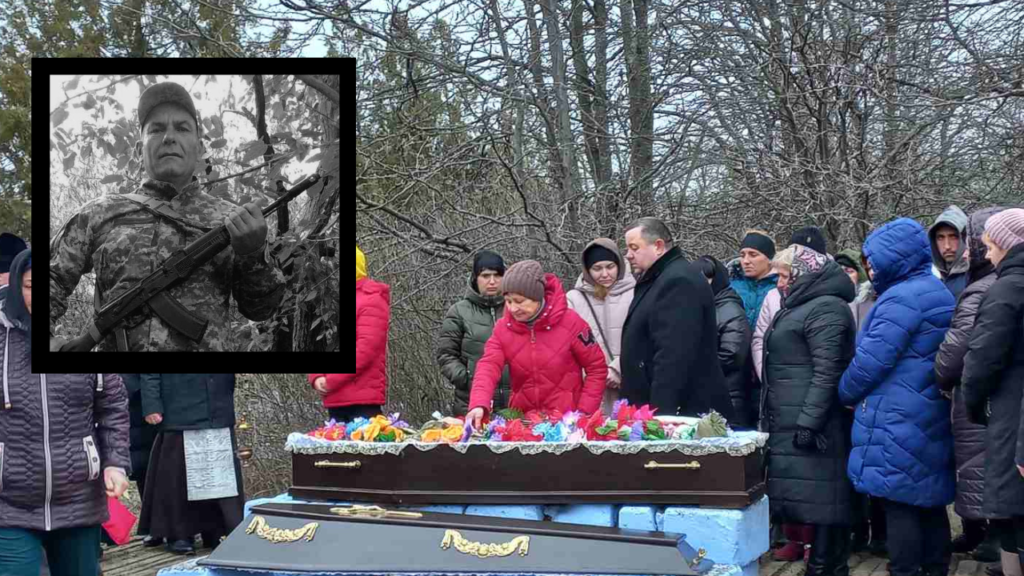 В БОЛГРАДСЬКОМУ РАЙОНІ ПРОВЕЛИ В ОСТАННЮ ПУТЬ ВОЇНА, ЯКИЙ ДОБРОВІЛЬНО ВСТАВ НА ЗАХИСТ КРАЇНИ