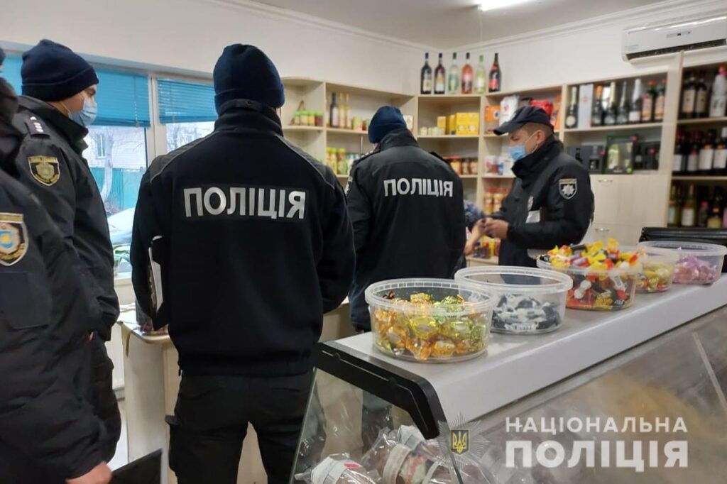 Поліцейські Болградщини викрили двох порушників у торговельній галузі