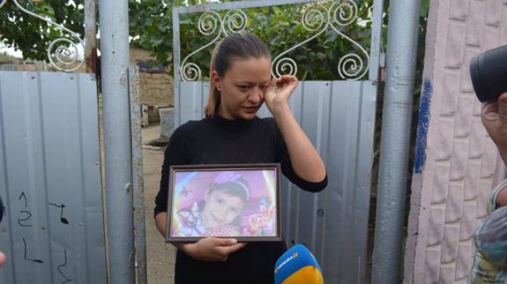 ЗҐВАЛТУВАВ 8-РІЧНУ ДІВЧИНКУ ТА УБИВ ЇЇ ВИКРУТКОЮ: ВБИВЦЮ З СЕЛА ЛОЩИНІВКА ЗАСУДЖЕНО ДОВІЧНО