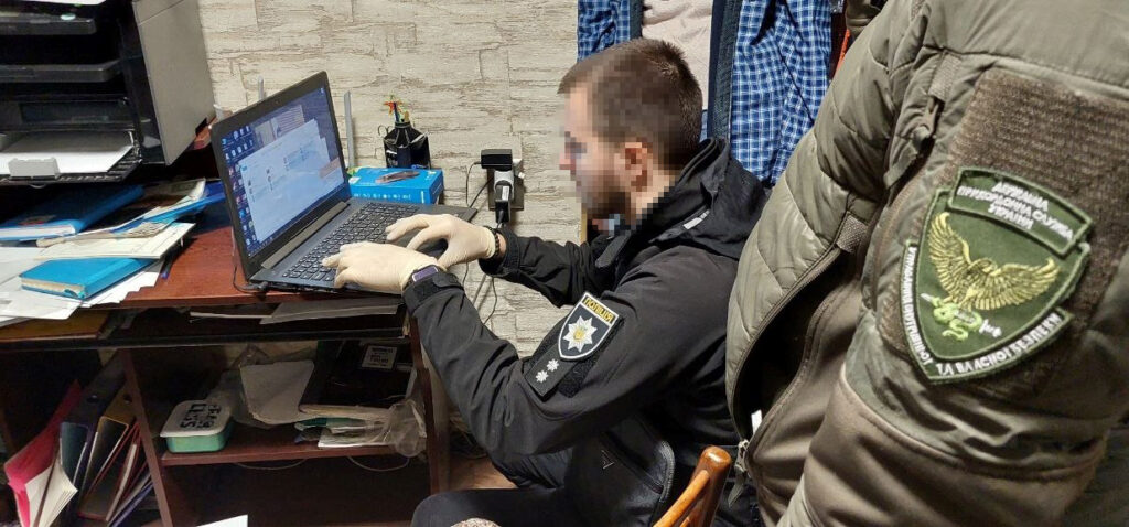 Пенсіонерка з Білгород-Дністровського незаконно вивозила призовників за кордон (Фото, відео)