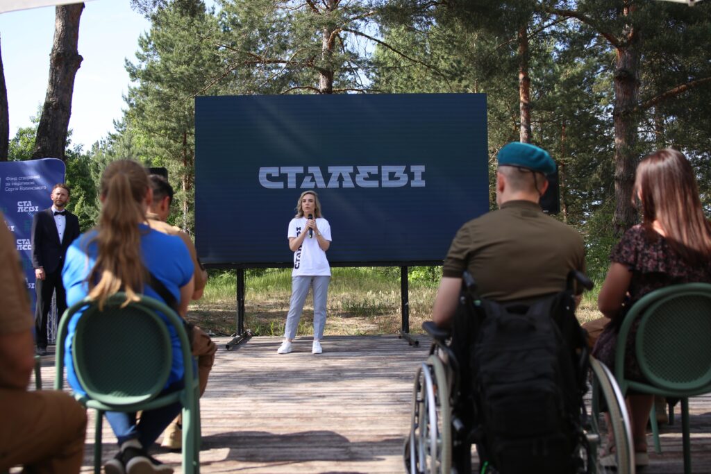 В Україні презентували благодійний фонд захисника Азовсталі Сергія Волинського