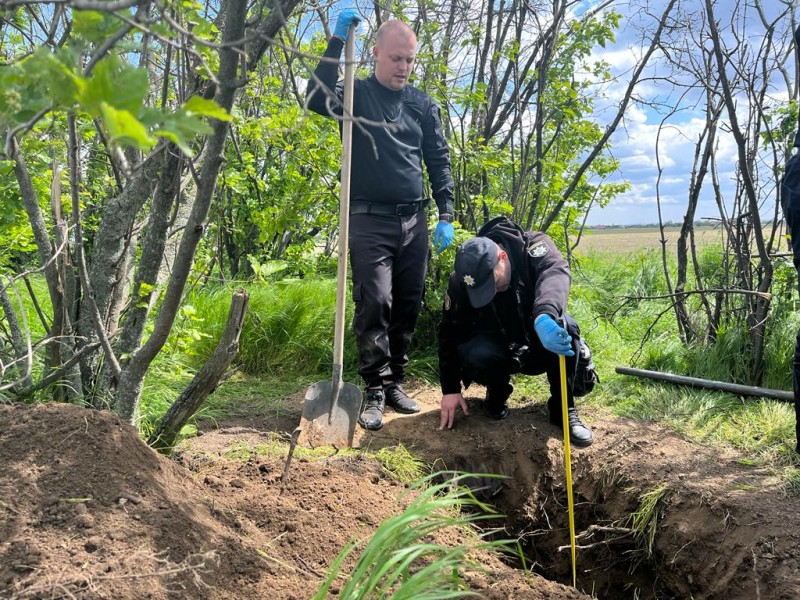 Закопали живцем у лісосмузі: в Ізмаїлі розкрили тяжкий злочин (Фото, відео)