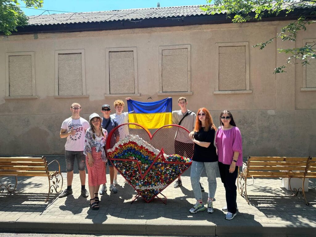 В Білгород-Дністровському встановили «Серце допомоги» на підтримку ЗСУ