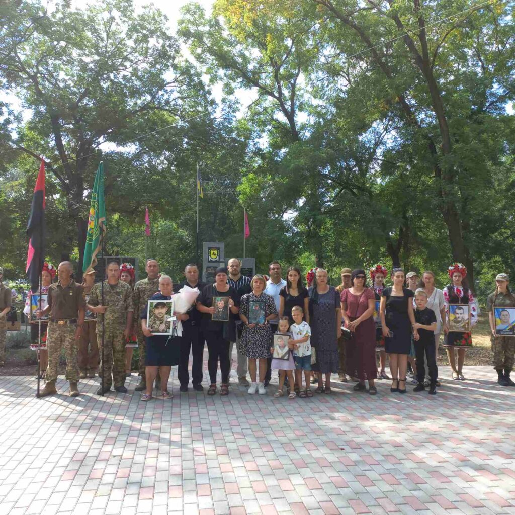 В Тарутине відкрили  нові дошки Героям на меморіальному комплексі загиблим воїнам