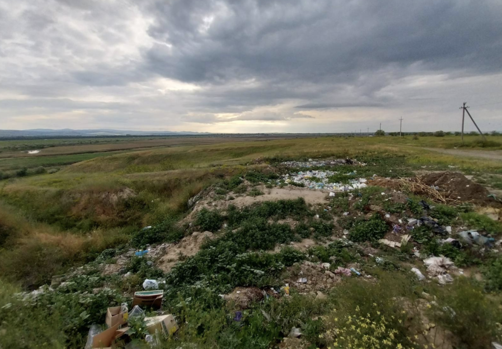 Сміттєзвалище в Орлівці на території городища «Картал»: питання його перенесення влада вирішила поставити на паузу. Чи згодні з цим активісти?