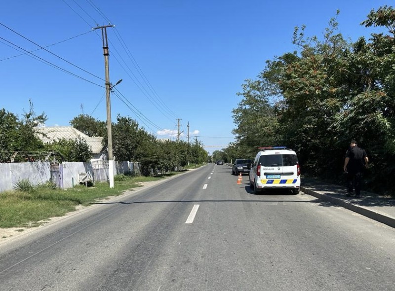 В селі Орлівка семирічний хлопчик загинув під колесами автомобіля