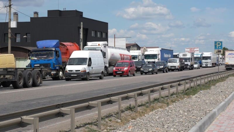 На  автошляхах Одещини скасували обмеження руху