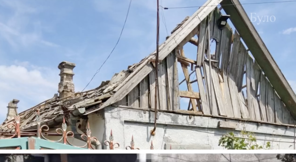 В селі Білгород-Дністровського району відновлюють домівки, які постраждали від російських снарядів
