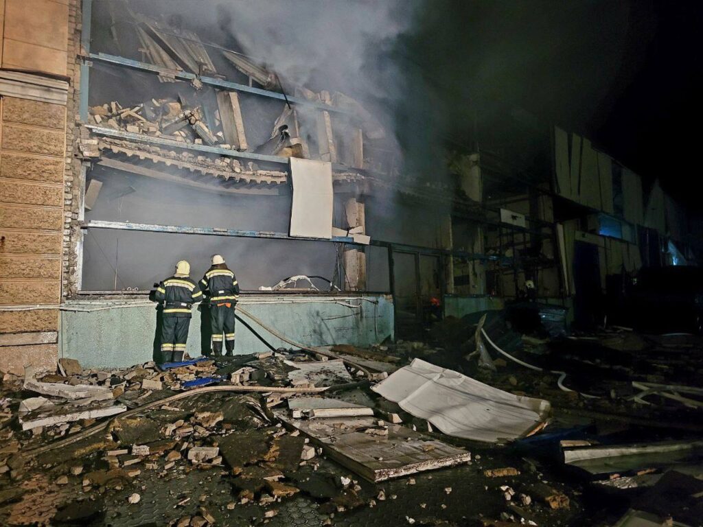 Вночі росіяни вчергове атакували Одещину: є влучання та постраждалі (Фото)