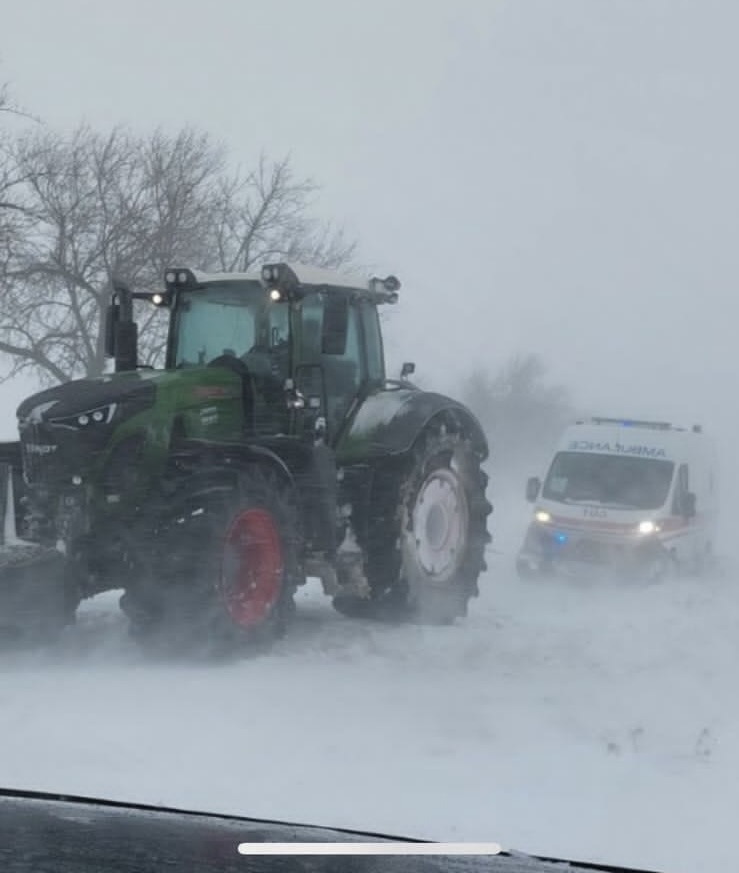 У Болградському районі зі снігової пастки врятували вагітну жінку