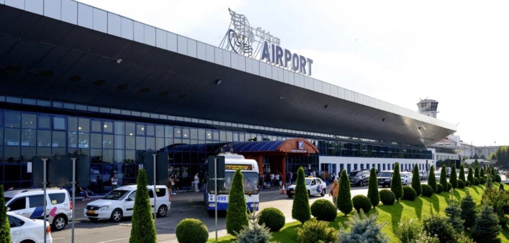 Якщо ви плануєте летіти з Кишинівського аеропорту: які обмеження будуть діяти з 1 травня