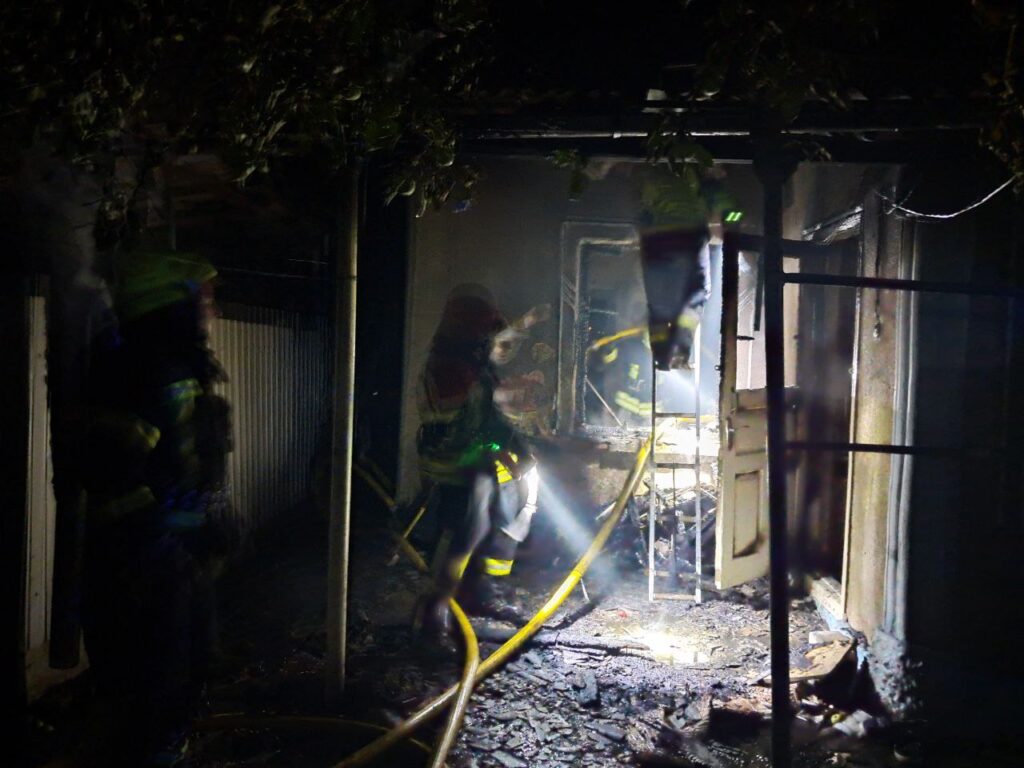 В Ізмаїлі сталася пожежа у житловому будинку: молодий чоловік у важкому стані