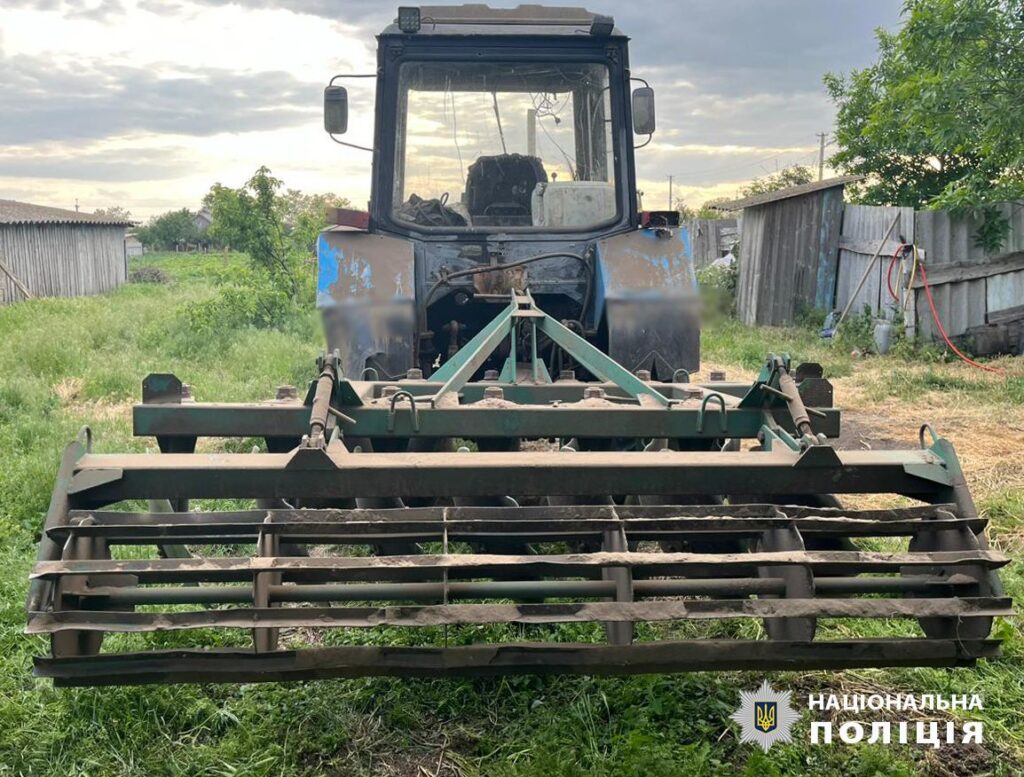 Двоє мешканців Білгород-Дністровського району повстануть перед судом за крадіжку трактора та мопеда