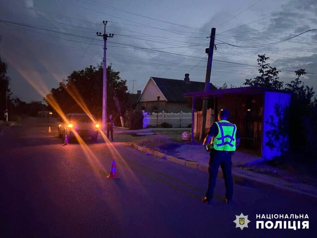 В Рені під колеса автомобіля потрапив восьмирічний хлопчик