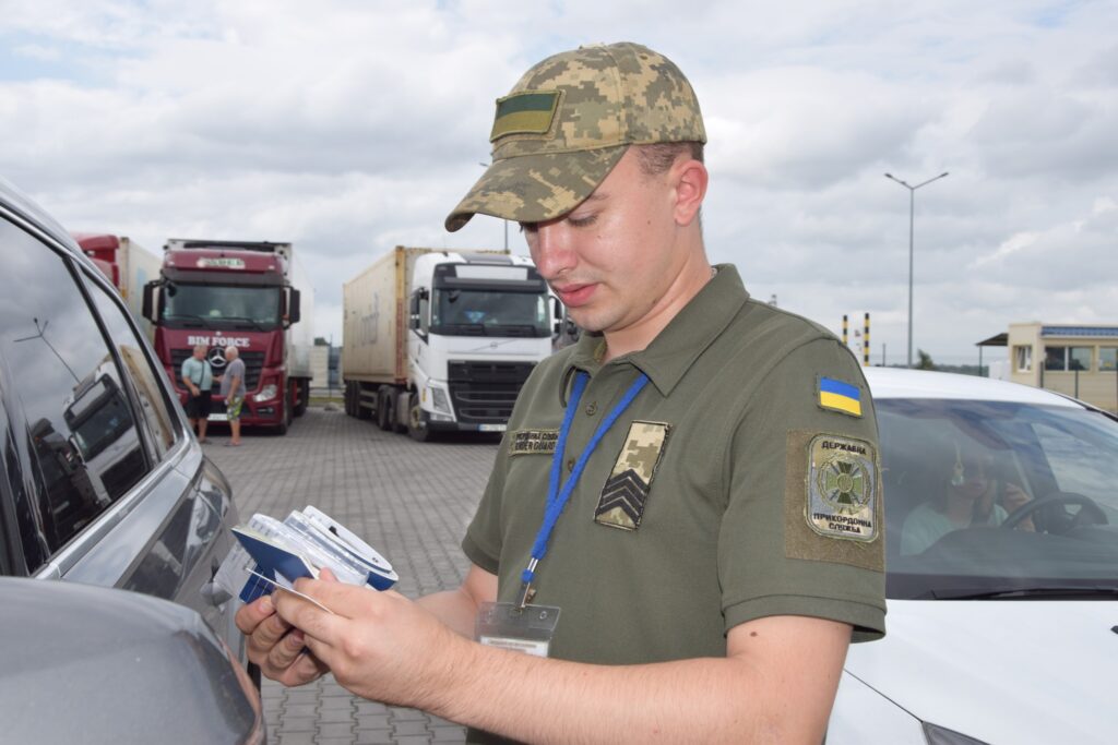 Прикордонники Ізмаїльського загону виявили два випадки з ознаками фіктивного шлюбу