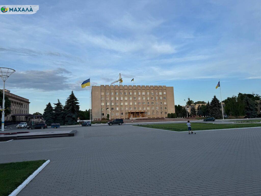Скромно та без ілюмінації: в Ізмаїлі незабаром встановлять новорічну ялинку