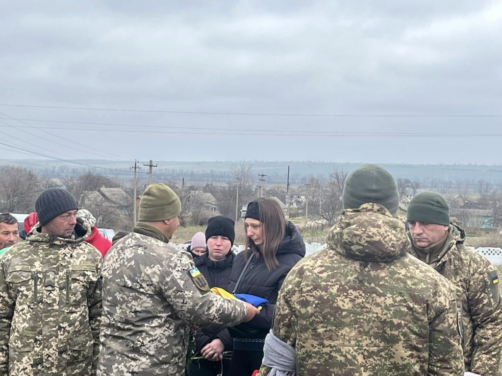 У Теплицькій громаді провели в останню путь воїна Алдушина Михайла