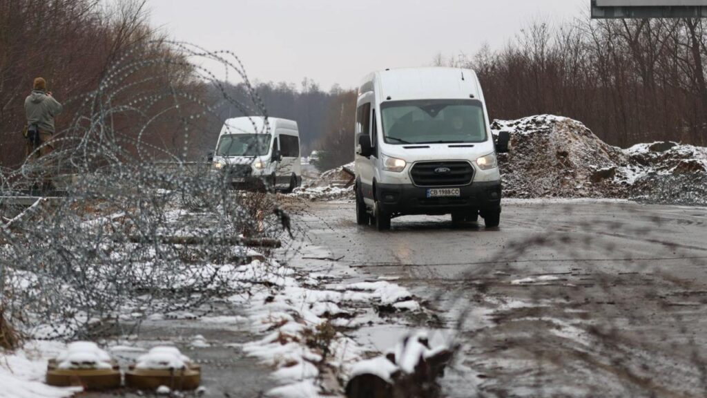 В Україну повернулися 25 військовополонених, більшість з них важко хворі або поранені