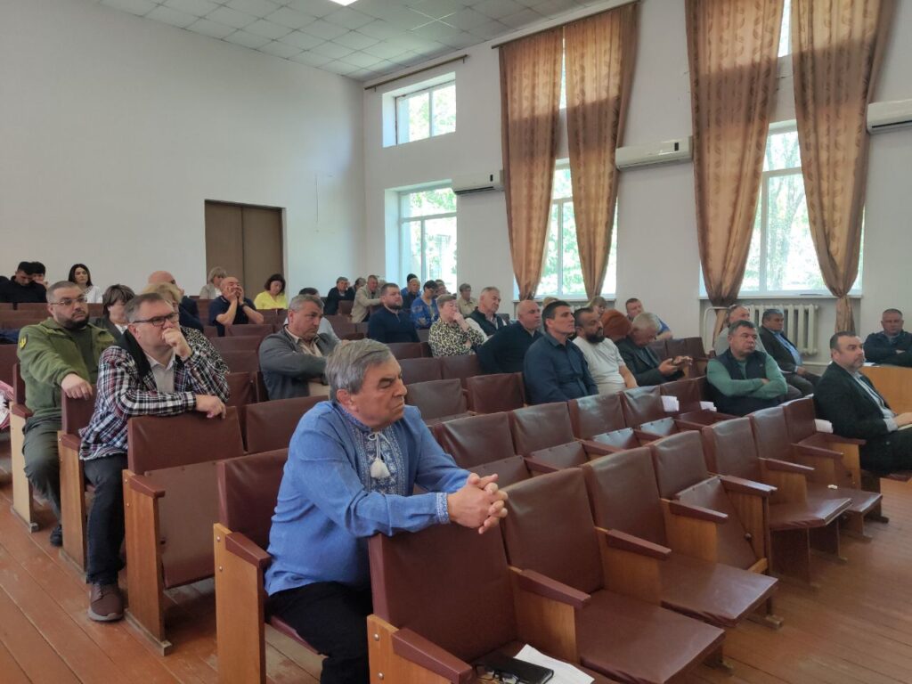 Не знімати бронь з хірургів та звільнення головного лікаря: про що говорили на сесії Саратської селищної ради
