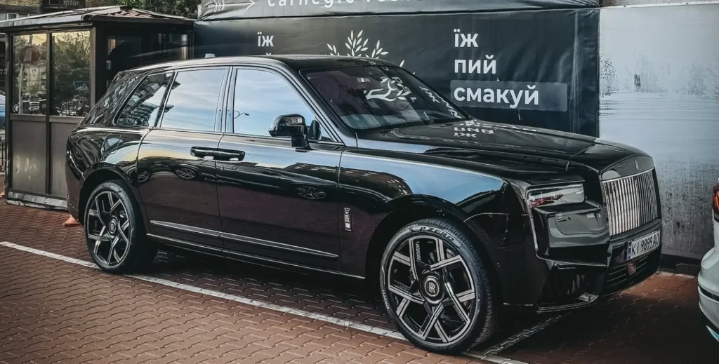 Одещина в трійці лідерів за кількістю дорогих авто: скільки багаті українці заплатили податку на розкіш та яким моделям надають перевагу