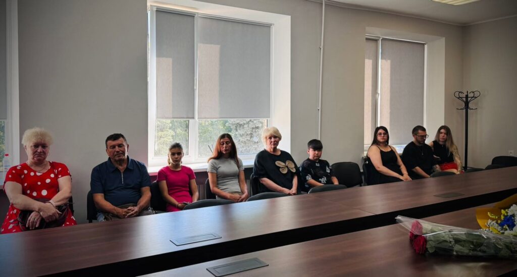 У Білгород-Дністровській РДА вшанували пам’ять загиблих воїнів і вручили  родинам державні нагороди