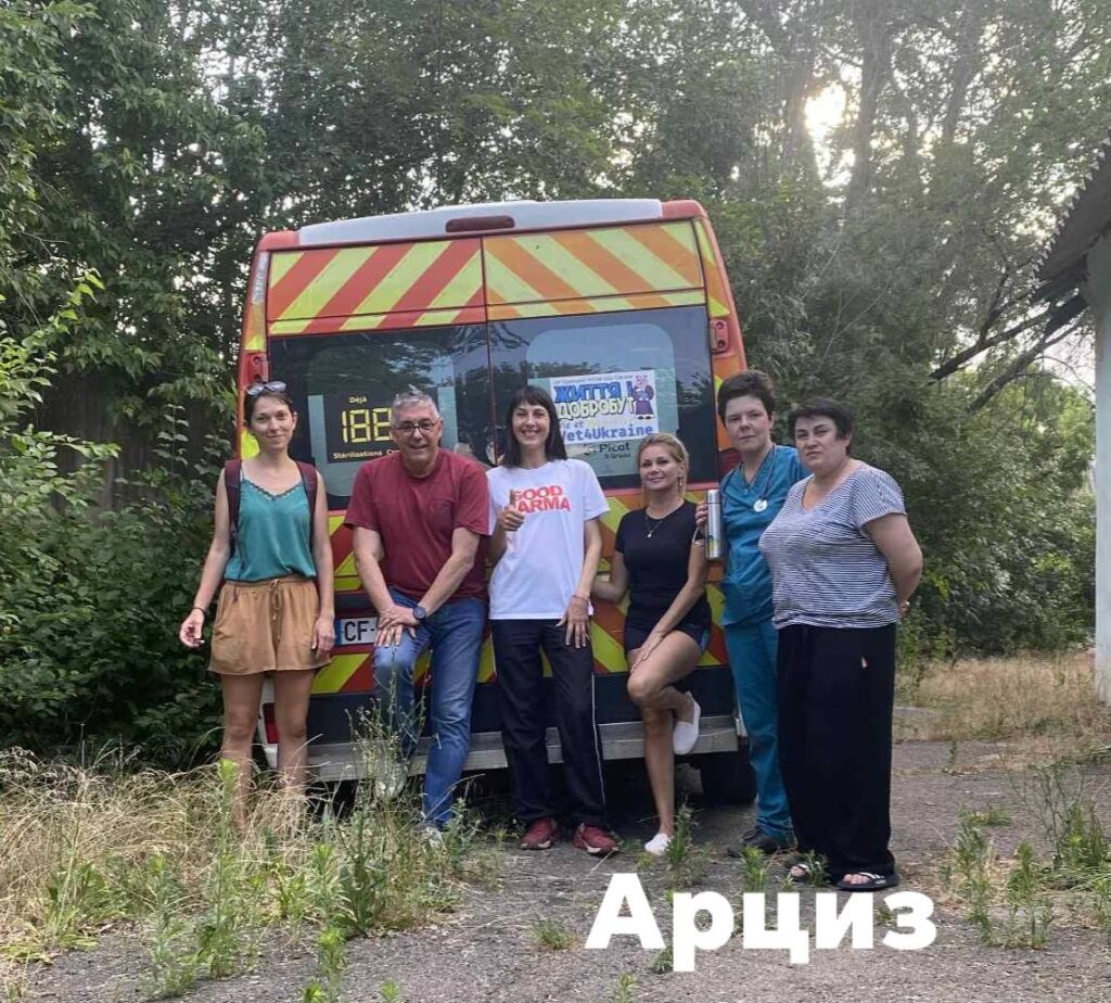 Стерилізували понад 200 тварин: добіг кінця дев’ятий візит волонтерів фонду Vet4Ukraine до Бессарабії