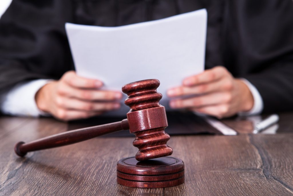 Двоє мешканців Болградського району постали перед судом за крадіжки