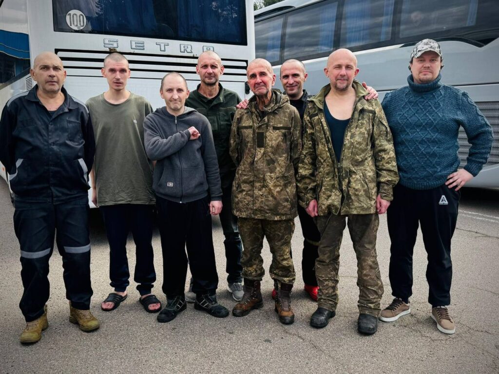 Більшість перебувала в полоні з 2022 року: відбувся обмін між Україною та РФ