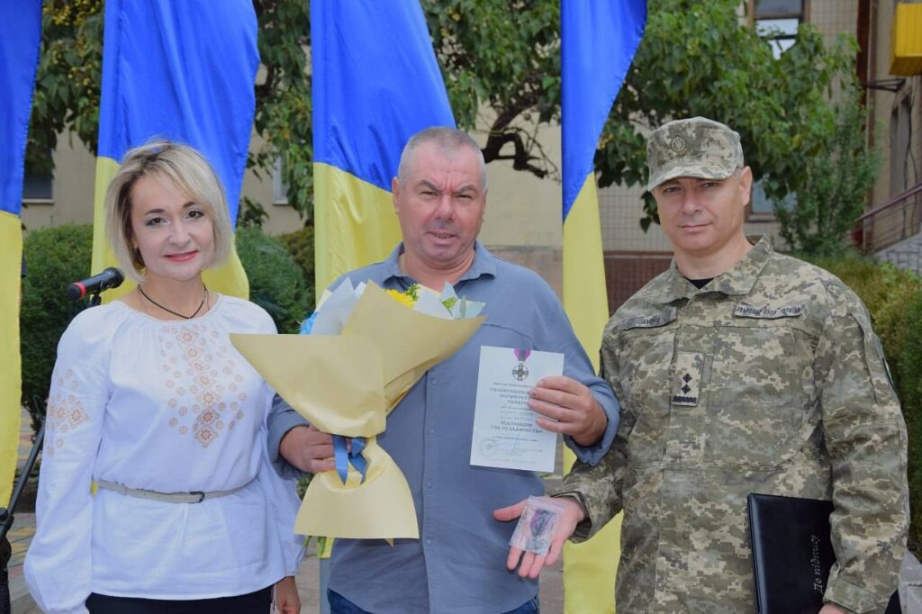 Захисник Зміїного нагороджений відзнакою «За незламність»