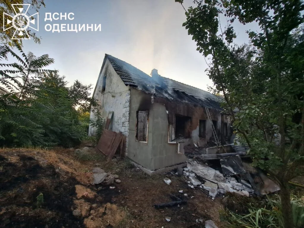 Під час пожежі у Сараті загинули молодий захисник України та його мати