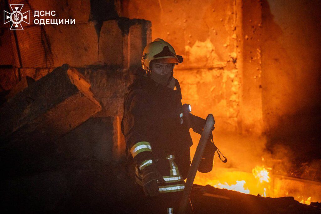 Росія завдає удари по енергетиці Одещини