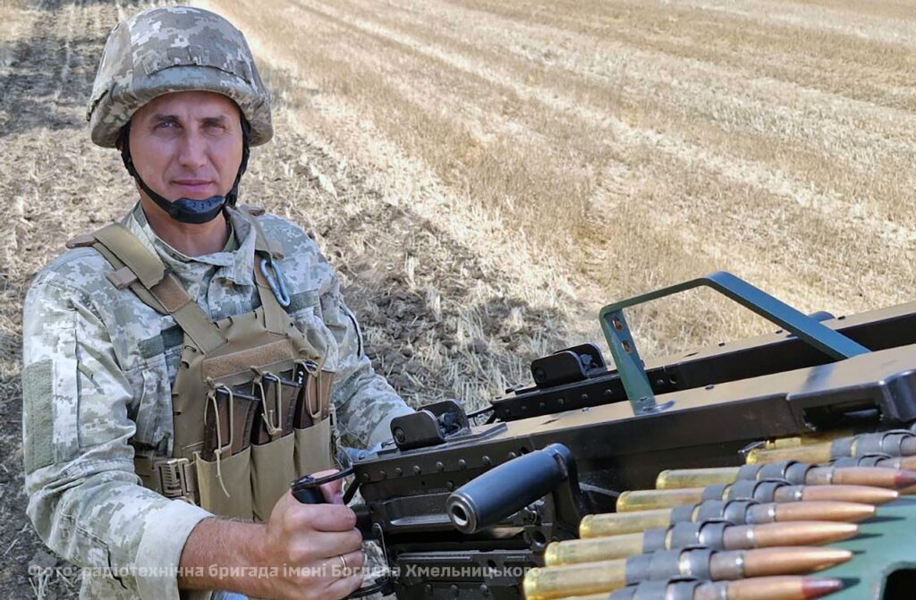 Захищав небо над Ізмаїлом: воїн мобільної вогневої групи збив три шахеди під час нічної атаки
