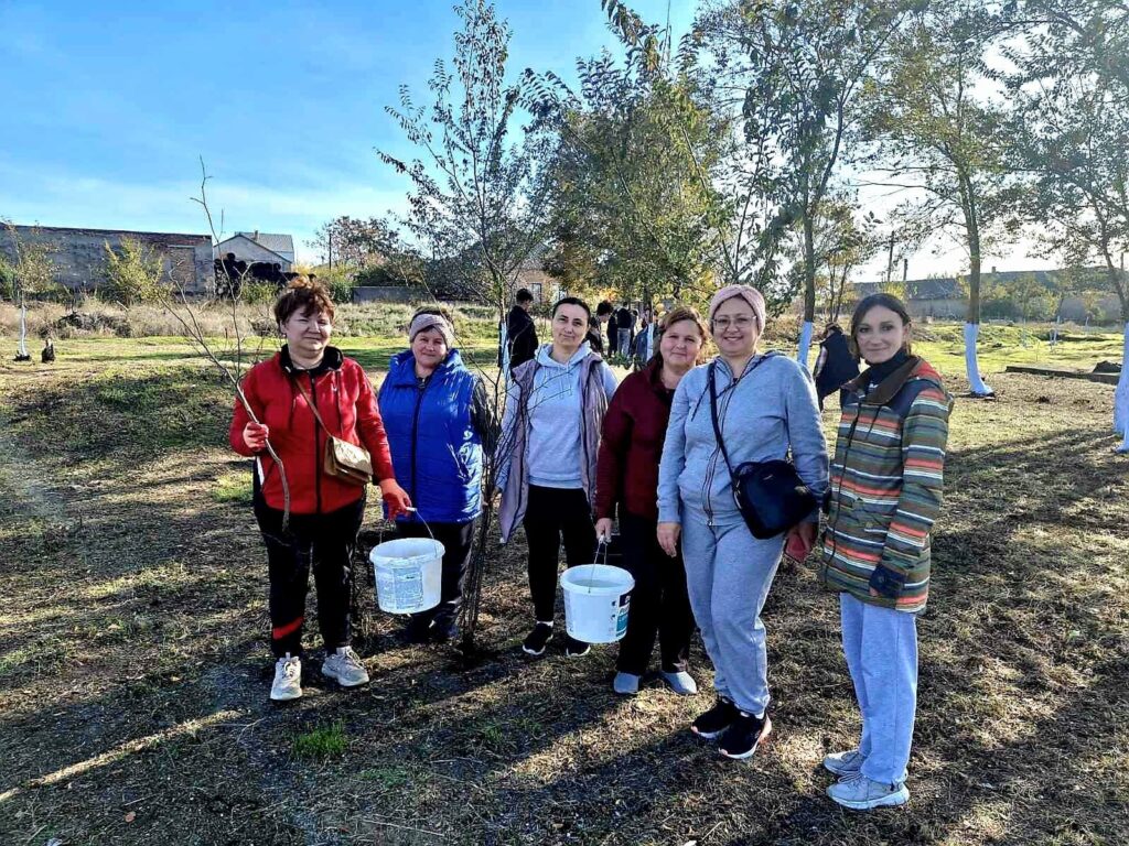 Уродженка села Криничне Болградського району продовжує ініціативу з озеленення півдня Одещини